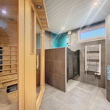 Вилла Piscine Sauna *